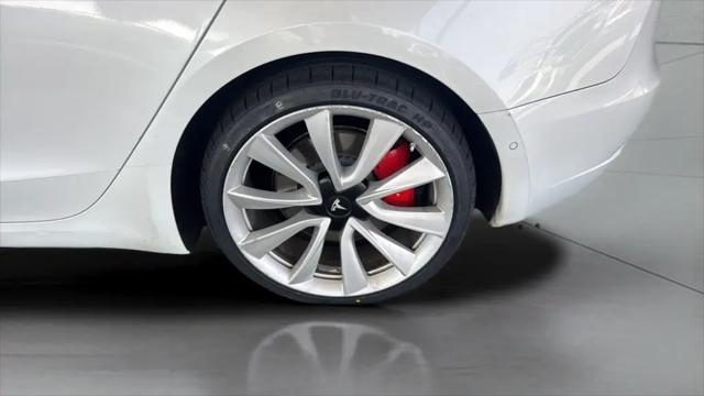 2019 Tesla Model 3 Performance