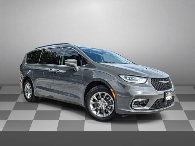 2022 Chrysler Pacifica Touring L AWD for sale in Springfield, MO