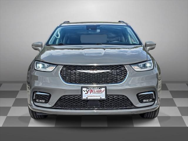 2022 Chrysler Pacifica Touring L AWD