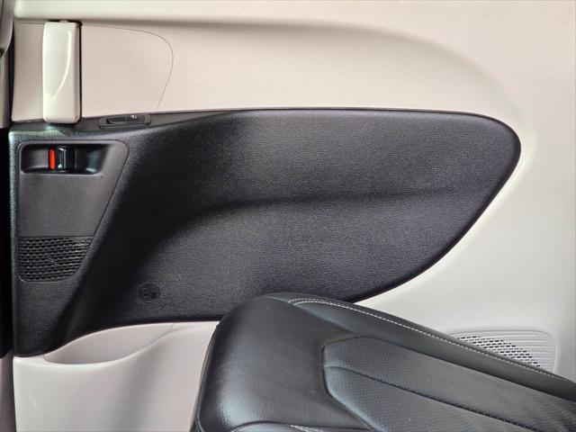2022 Chrysler Pacifica Touring L AWD