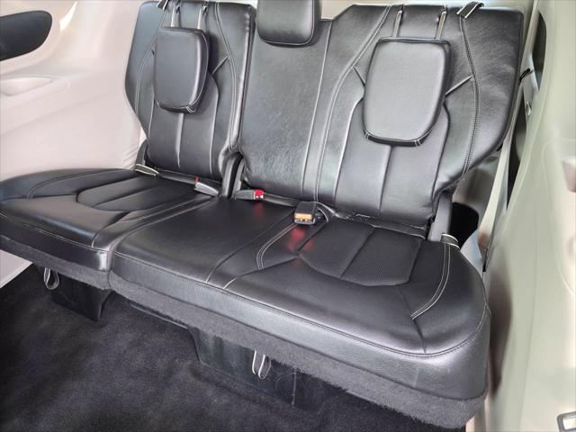 2022 Chrysler Pacifica Touring L AWD