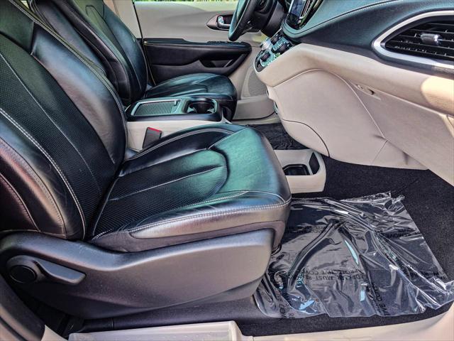 2022 Chrysler Pacifica Touring L AWD