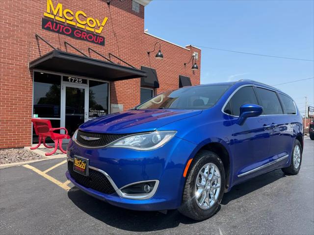 2020 Chrysler Pacifica Touring L for sale in Springfield, MO