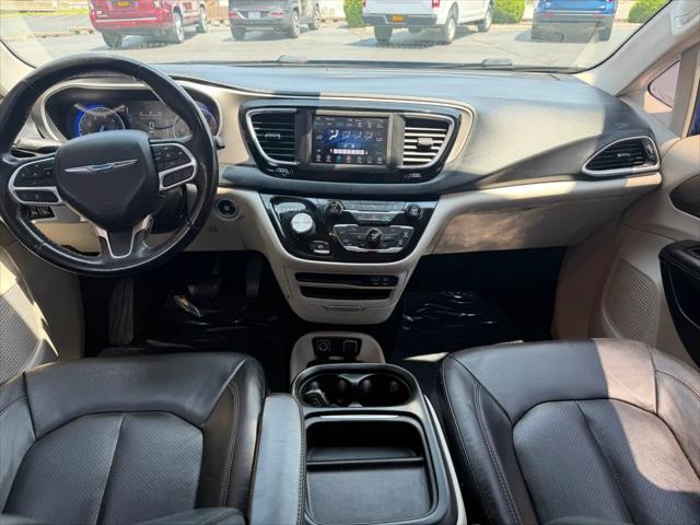 2020 Chrysler Pacifica Touring L