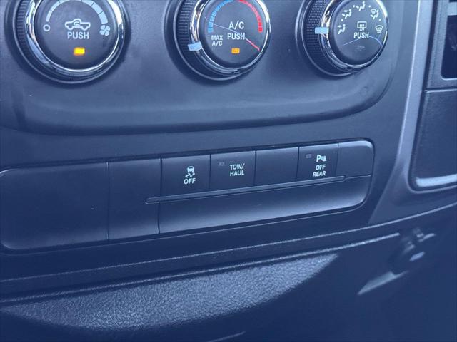 2024 Ram 1500 Classic Warlock Crew Cab 4x2 57 Box