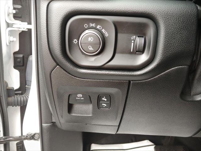2020 Ram 1500 Big Horn Crew Cab 4x4 57 Box
