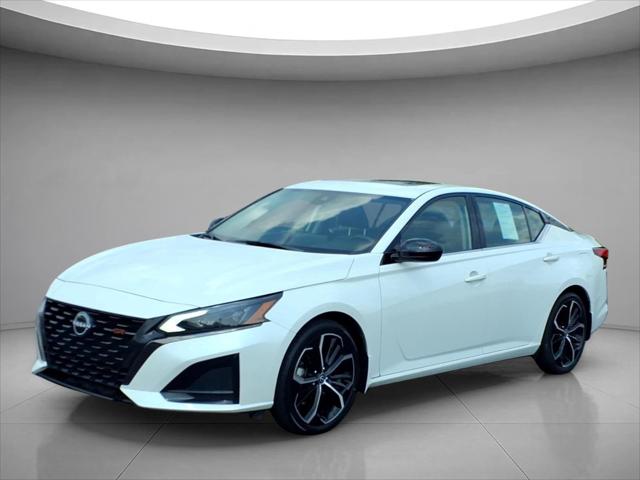 2023 Nissan Altima SR FWD for sale in Henderson, NC