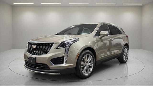 2023 Cadillac XT5 Premium Luxury for sale in Waukesha, WI