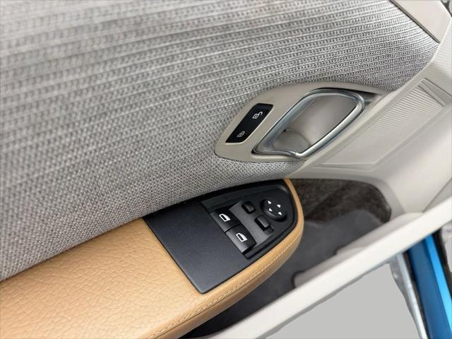 2014 BMW i3 Base w/Range Extender