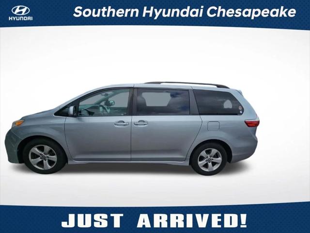 2019 Toyota Sienna LE 8 Passenger