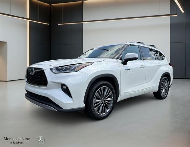 2020 Toyota Highlander Hybrid Platinum