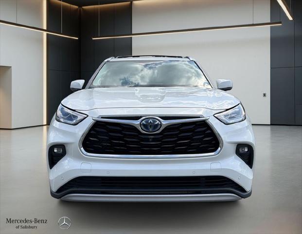 2020 Toyota Highlander Hybrid Platinum