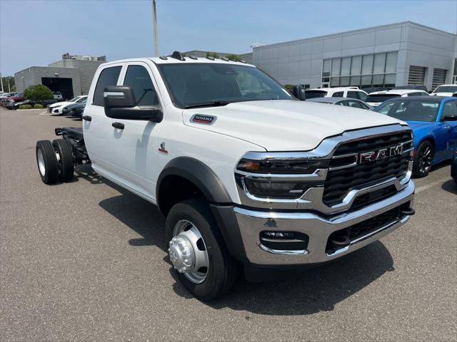 2026 RAM 5500 Chassis RAM 5500 TRADESMAN CHASSIS CREW CAB 4X4 84 CA