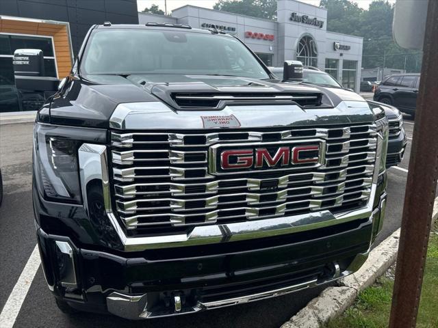 2025 GMC Sierra 2500HD 4WD Crew Cab Standard Bed Denali 2025 GMC Sierra 2500HD 4WD Crew Cab Standard Bed Denali