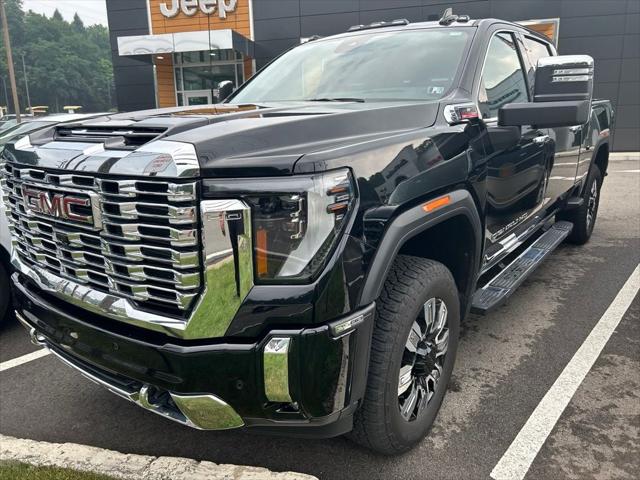 2025 GMC Sierra 2500HD 4WD Crew Cab Standard Bed Denali 2025 GMC Sierra 2500HD 4WD Crew Cab Standard Bed Denali