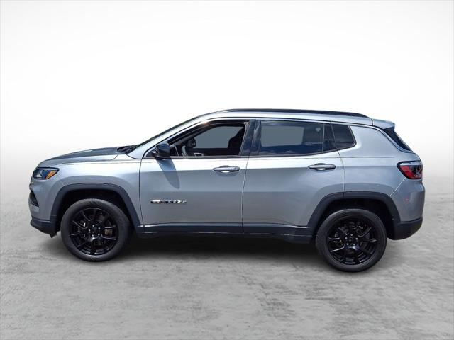 2023 Jeep Compass Latitude Lux FWD
