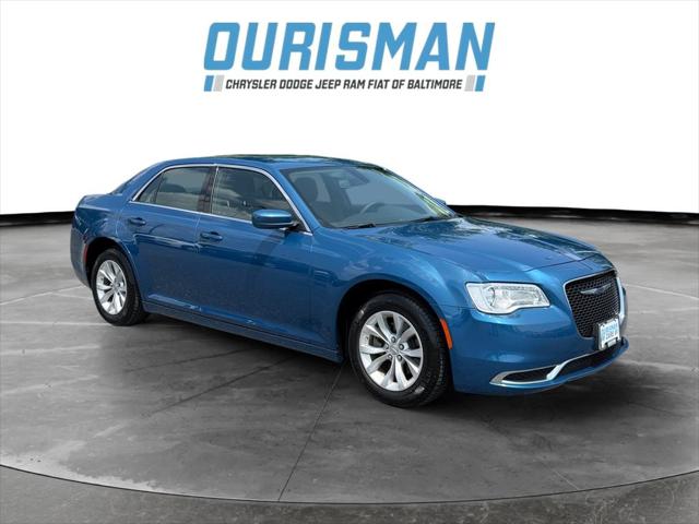 2023 Chrysler 300 Touring 2023 Chrysler 300 Touring