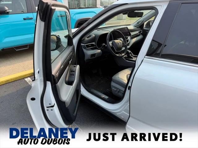 2023 Toyota Highlander Hybrid Limited 2023 Toyota Highlander Hybrid Limited