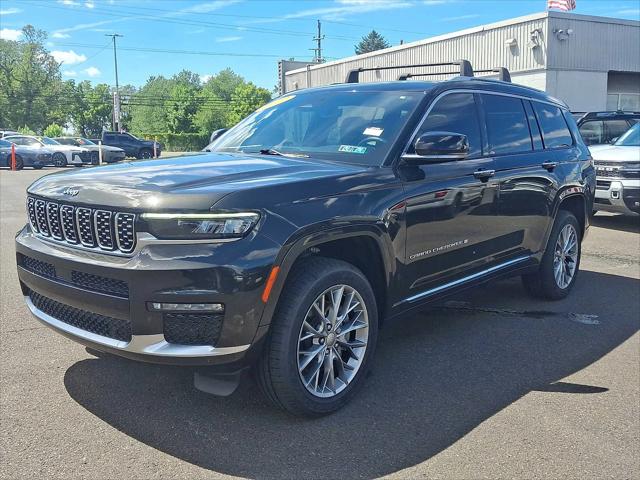 2022 Jeep Grand Cherokee L Summit 4x4 2022 Jeep Grand Cherokee L Summit 4x4