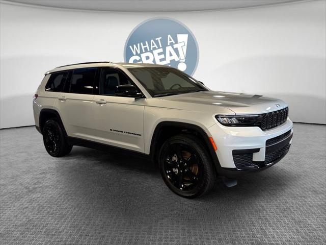 2023 Jeep Grand Cherokee L Altitude 4x4 2023 Jeep Grand Cherokee L Altitude 4x4