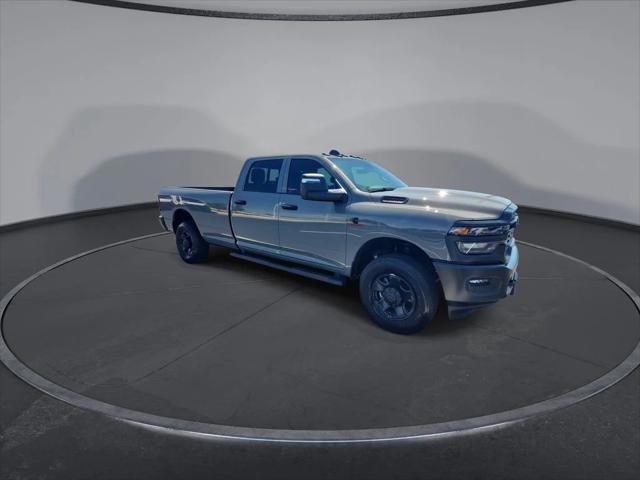2026 RAM Ram 3500 RAM 3500 TRADESMAN CREW CAB 4X4 8 BOX