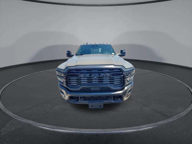 2026 RAM Ram 3500 RAM 3500 TRADESMAN CREW CAB 4X4 8 BOX