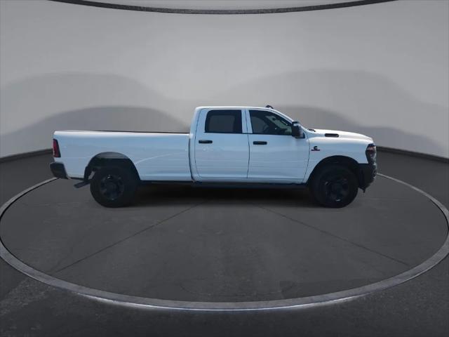 2026 Ram 3500 Tradesman Crew Cab 4x4 8 Box