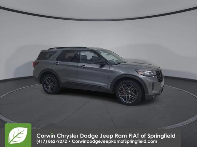 2025 Ford Explorer ST-Line