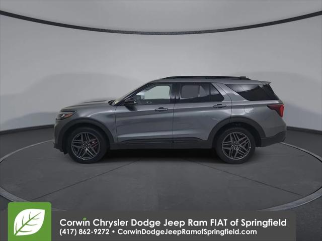 2025 Ford Explorer ST-Line
