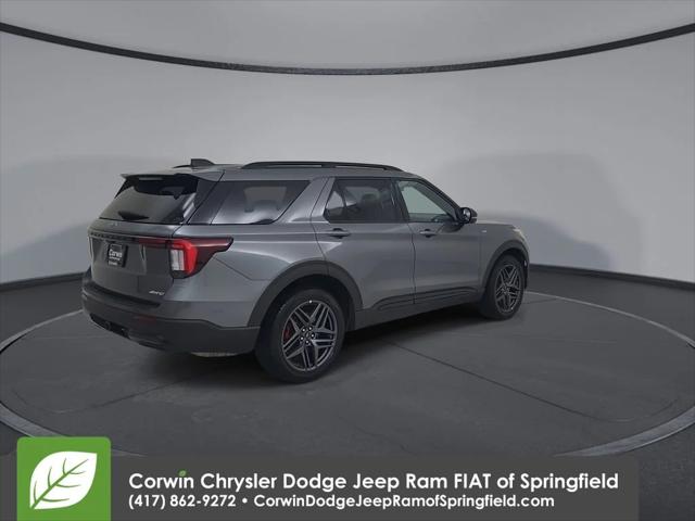 2025 Ford Explorer ST-Line