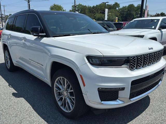 2022 Jeep Grand Cherokee L Summit 4x4 2022 Jeep Grand Cherokee L Summit 4x4
