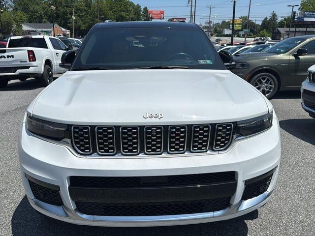 2022 Jeep Grand Cherokee L Summit 4x4 2022 Jeep Grand Cherokee L Summit 4x4