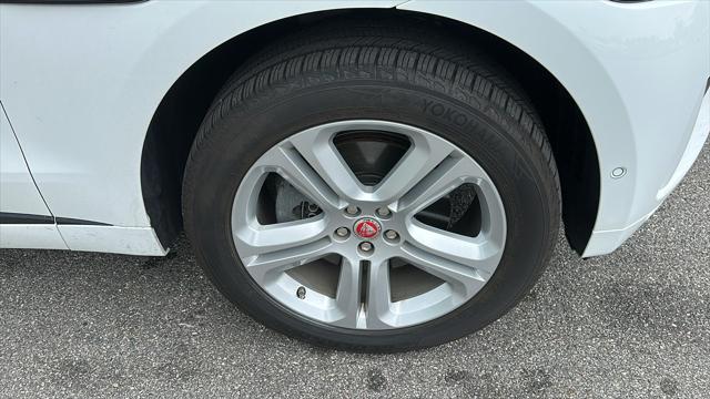 2017 Jaguar F-PACE 35t R-Sport