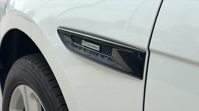 2017 Jaguar F-PACE 35t R-Sport