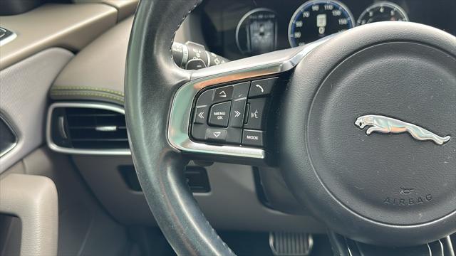 2017 Jaguar F-PACE 35t R-Sport