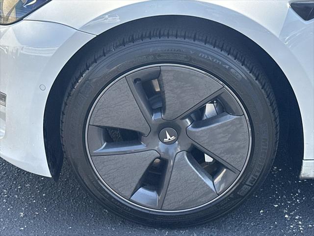 2021 Tesla Model 3 Standard Range Plus Rear-Wheel Drive