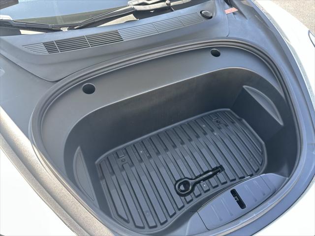 2021 Tesla Model 3 Standard Range Plus Rear-Wheel Drive
