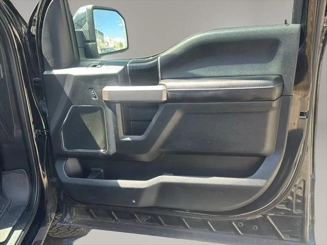 2019 Ford F-150 Platinum Pickup 4D 5 1/2 ft