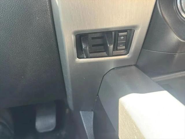 2019 Ford F-150 Platinum Pickup 4D 5 1/2 ft