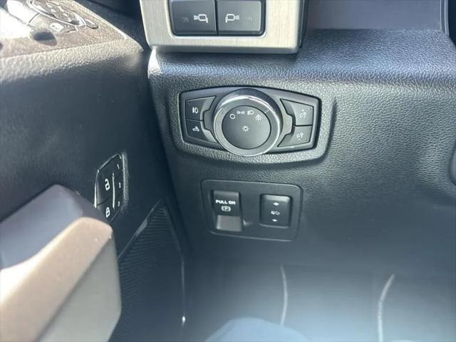 2019 Ford F-150 Platinum Pickup 4D 5 1/2 ft
