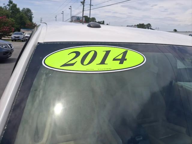 2014 Ford F-150 2WD SuperCrew 145"" Lariat