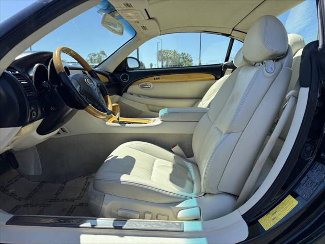 2004 Lexus SC 430 Base 2dr Convertible