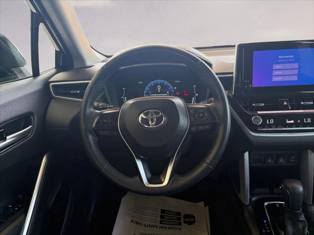 2024 Toyota Corolla Cross XLE - Photo 12