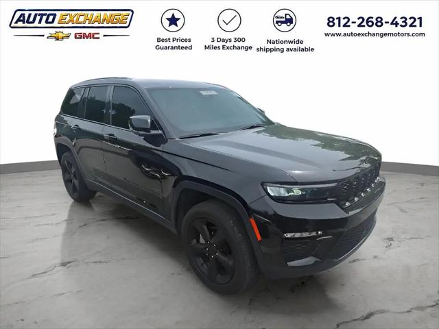 2023 Jeep Grand Cherokee Limited 4x4 for sale in Sullivan, IN