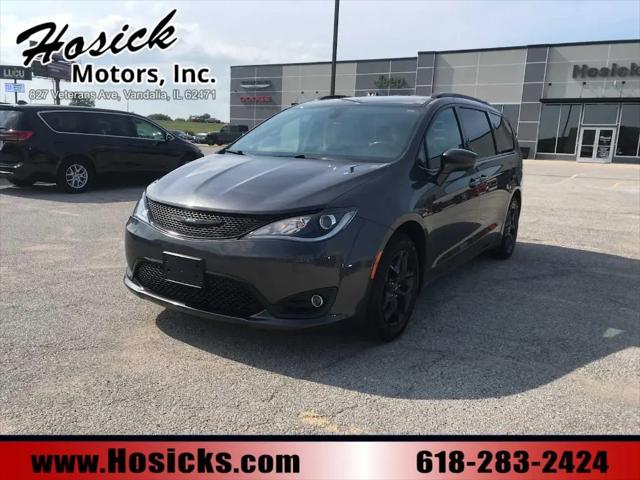 2019 Chrysler Pacifica Touring L for sale in Vandalia, IL