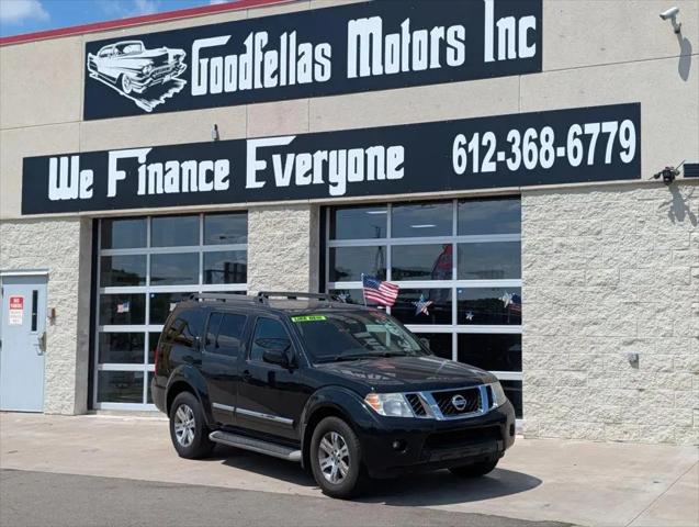 2012 Nissan Pathfinder Silver for sale in Blaine, MN