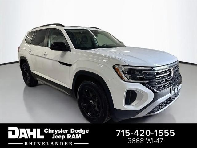 2024 Volkswagen Atlas 2.0T Peak Edition SE w/Technology for sale in Rhinelander, WI