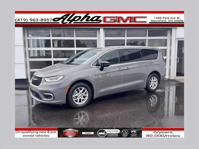 2025 Chrysler Pacifica Select for sale near Ontario, OH