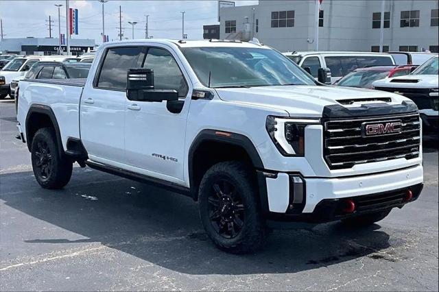 2024 GMC Sierra 2500HD 4WD Crew Cab Standard Bed AT4 for sale in Topeka, KS
