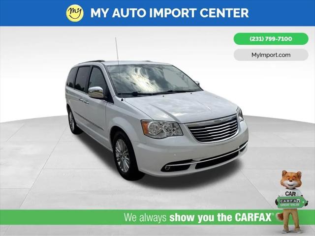 2015 Chrysler Town & Country Touring-L for sale in Muskegon, MI